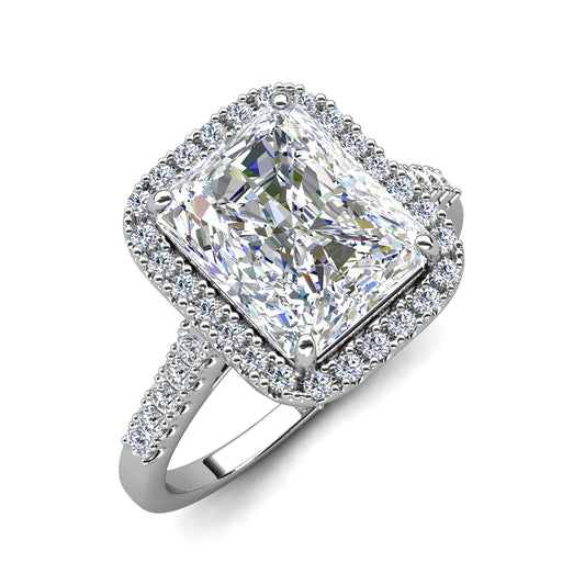 Ring Icy von Juwelenstore: Von oben betrachtet, strahlt die Crushed-Ice-Optik mit den funkelnden Steinen um die Wette. Ein Kunstwerk aus 925er Silber